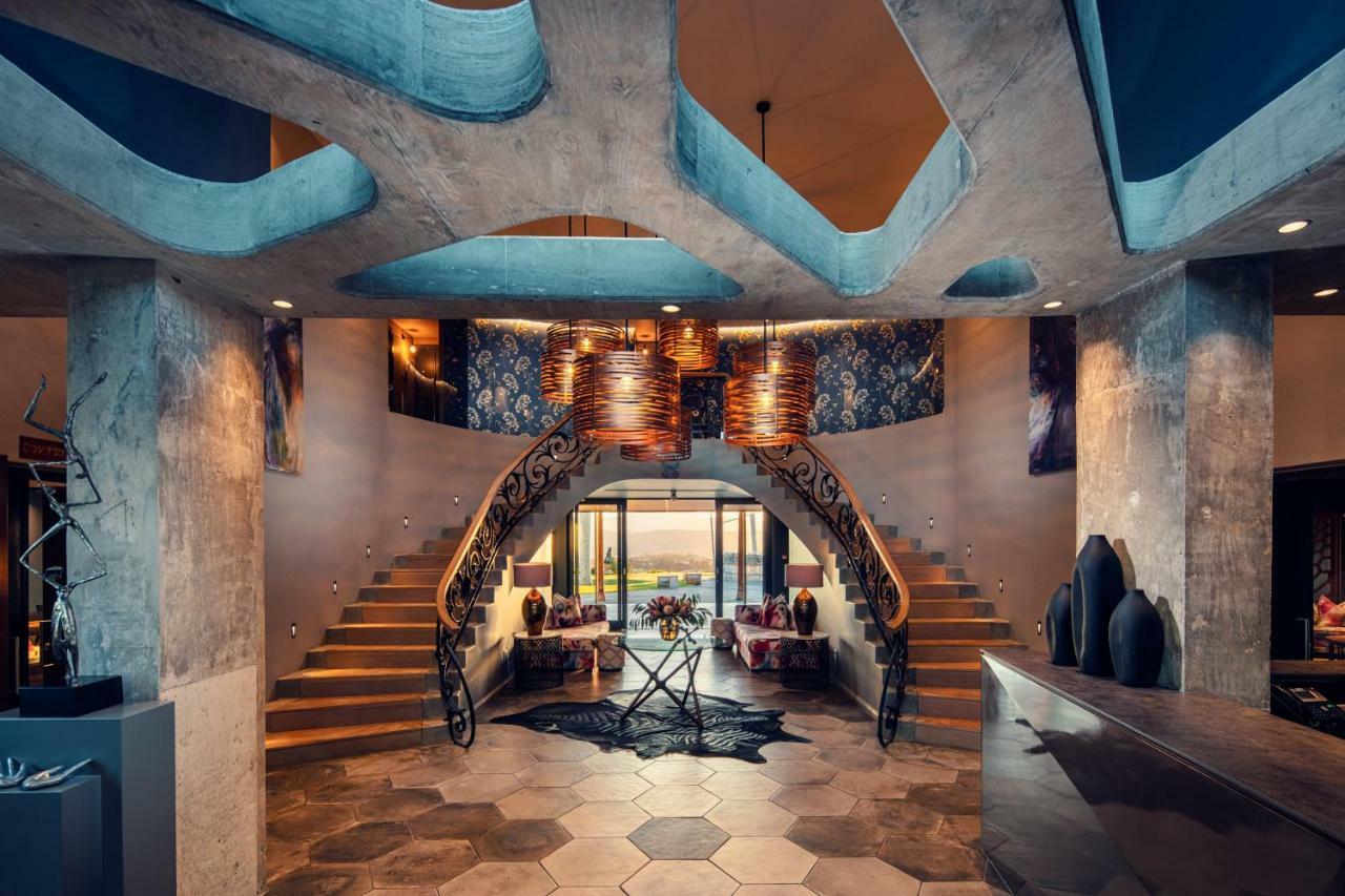Sky Villa Boutique Hotel By Raw Africa Collection Plettenberg Bay Ngoại thất bức ảnh Interior of the house