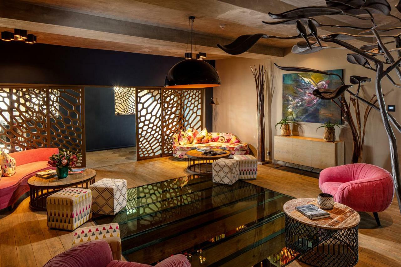 Sky Villa Boutique Hotel By Raw Africa Collection Plettenberg Bay Ngoại thất bức ảnh The interior of the restaurant