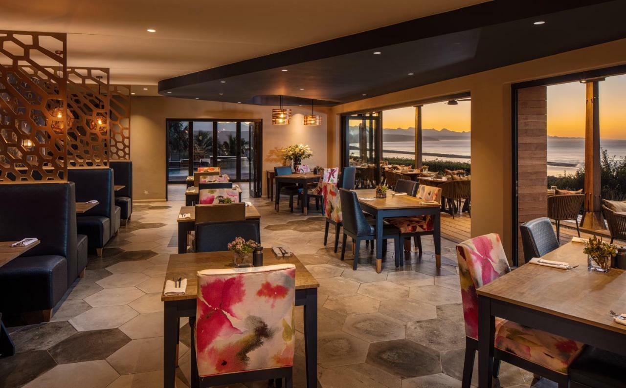 Sky Villa Boutique Hotel By Raw Africa Collection Plettenberg Bay Ngoại thất bức ảnh The Beach Club